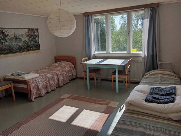 Dormitorio condiviso, 3 camere da letto | 3 camere