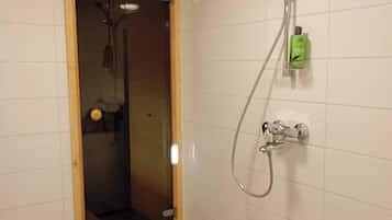 Shared Dormitory, 3 Bedrooms | Bathroom