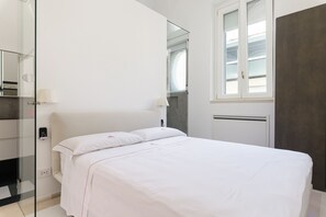 2 Schlafzimmer, Zimmersafe, kostenloses WLAN, Bettwäsche