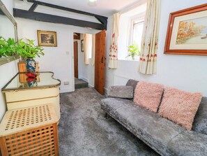 Living area - The White House (Dorchester)