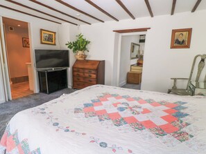 4 室のベッドルーム、客室ごとに異なる装飾、客室ごとに異なるインテリア、WiFi (無料)