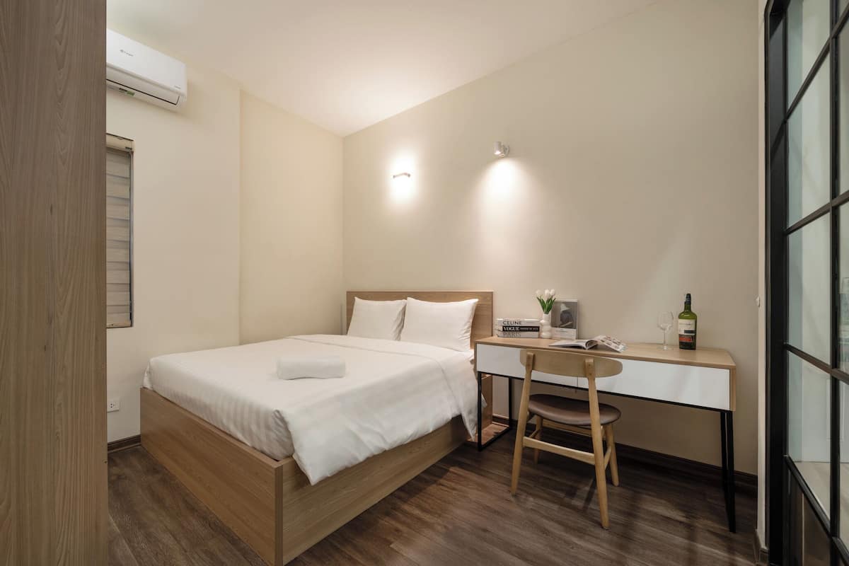 Bureau, Wi-Fi gratuit, draps fournis