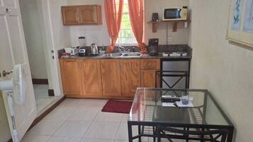 50-inch Smart TV with satellite channels, Netflix, Hulu