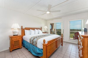 2 quartos, ferros/tábuas de passar roupa, acesso à internet