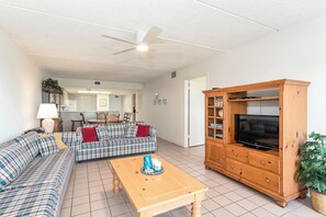 TV, DVD player