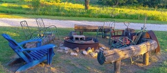 Sunset Oaks Retreat | Events, Farm Animals & Views
