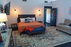 Iron/ironing board, travel crib, free WiFi, bed sheets
