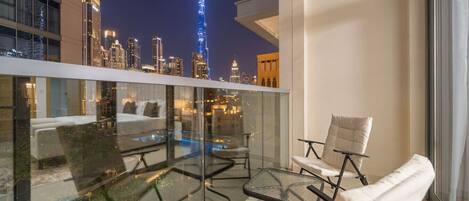 المنطقة المحيطة بالمنشأة