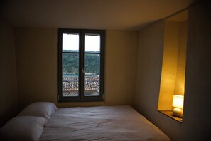 3 Schlafzimmer, kostenloses WLAN, Bettwäsche