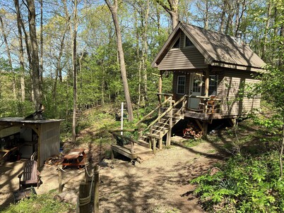 Enjoyable 2-bed cabin in Negley