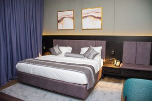 Basic Double Room Single Use, 1 Queen Bed | Desk, iron/ironing board, free WiFi, bed sheets - THE THRIBEKA INTERNATIONAL HOTEL (Asaba)