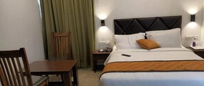 Iron/ironing board, free WiFi, wheelchair access - Le Grandeur  (Bengaluru)