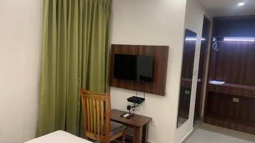 Iron/ironing board, free WiFi, wheelchair access