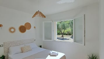 4 chambres, fer et planche Ă repasser, draps fournis