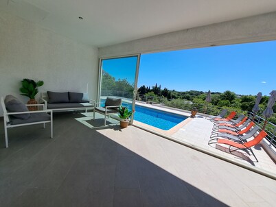 ☆☆☆Villa 160m2 /5000m2 land Private swimming pool not overlooked for 2-8pers max☆