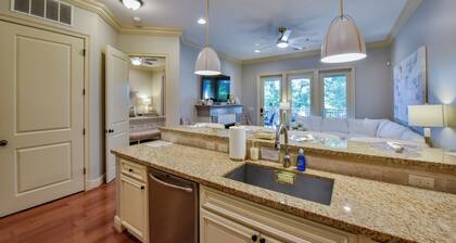 Welcome to RiverMark - River Views & close to UofA Campus!