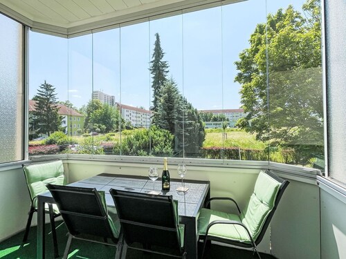 Gemütliche Wohnung für 4 Leute mit  W-LAN, TV und Balkon