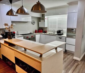 Microwave, oven, stovetop, dishwasher
