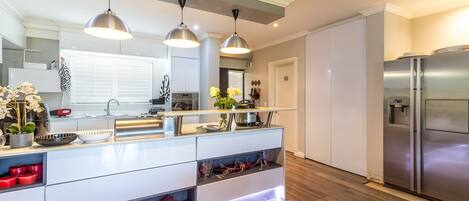 Microwave, oven, stovetop, dishwasher