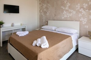2 chambres, bureau, fer et planche à repasser, Wi-Fi gratuit
