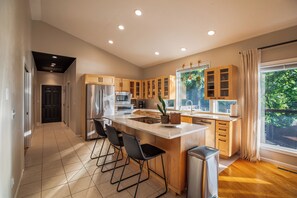 Microwave, oven, stovetop, dishwasher