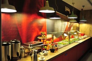Tägliches inbegriffenes Frühstücksbuffet