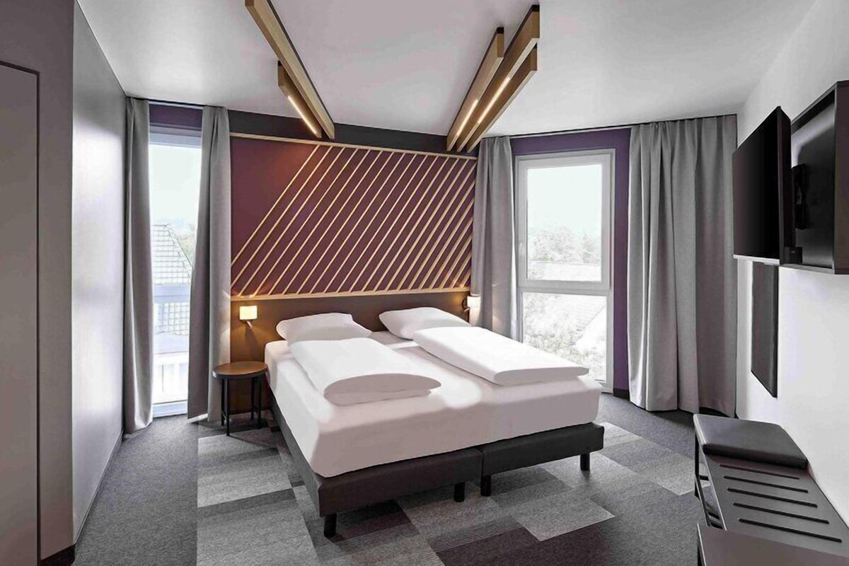 Double Room (French bed) | Free WiFi