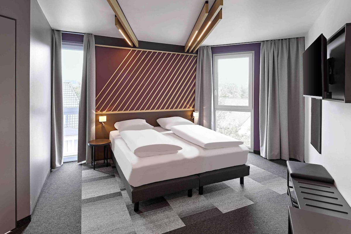 Double Room (French bed) | Free WiFi