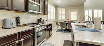 Group Getaway w/ Pool Access in San Antonio!