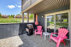 Interior - Mountain Views & Year-round Fun: Fraser Getaway! (Fraser)