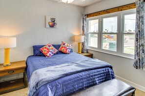 Apartment (0 Bedroom) | Interior - Swim, Fish & Suntan: Cozy Corpus Christi Retreat (Corpus Christi)