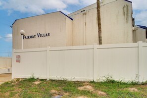 Apartment (0 Bedroom) | Interior - Swim, Fish & Suntan: Cozy Corpus Christi Retreat (Corpus Christi)