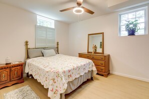 Apartment (2 Bedrooms) | Interior - 5 Mi to Trilith Studios: Apt w/ Furnished Pergola (Fayetteville)