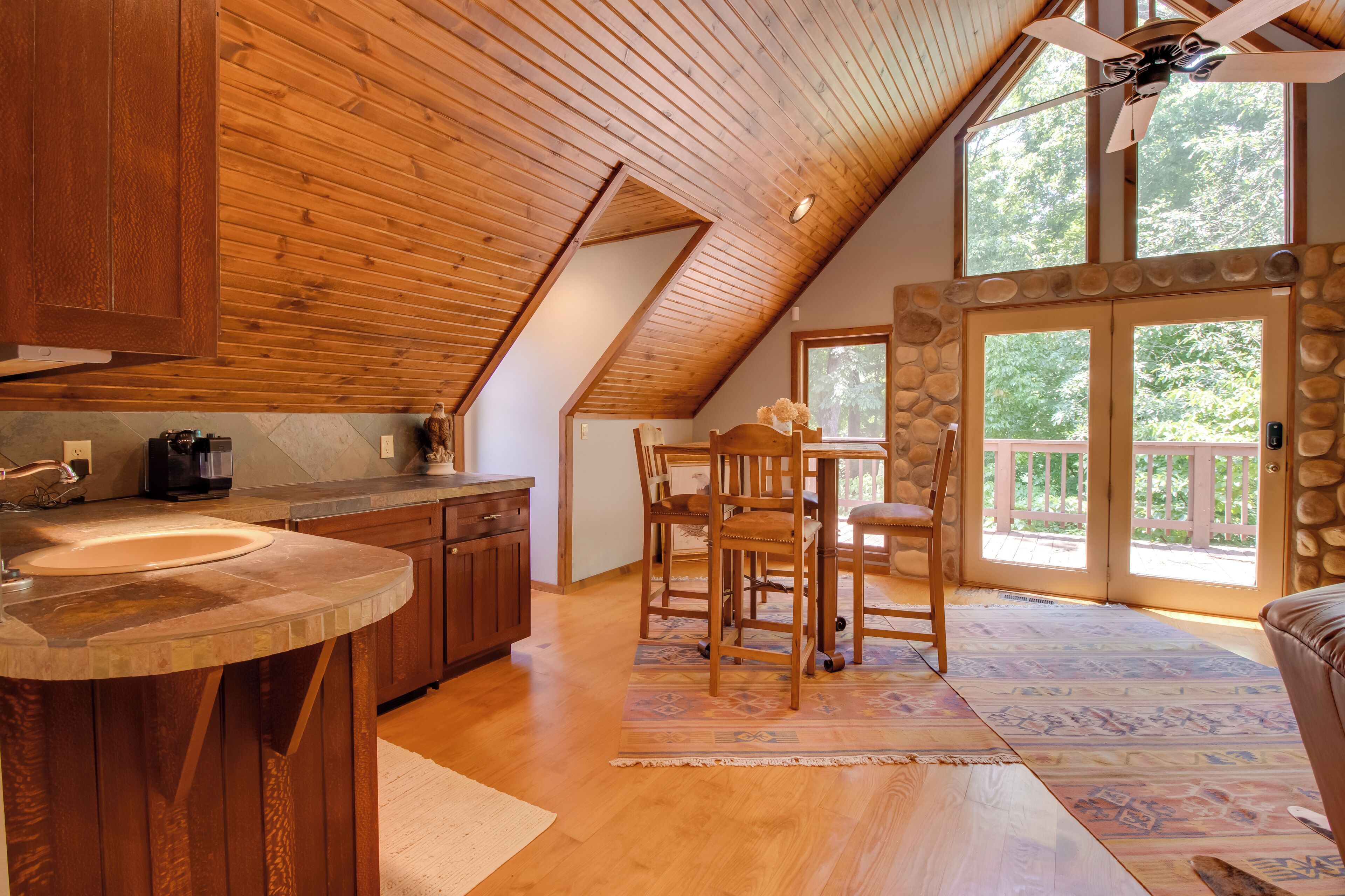 Apartment (0 Bedroom) | Interior