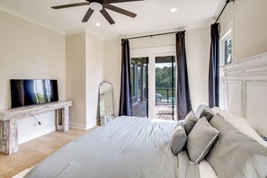 House (5 Bedrooms) | Interior