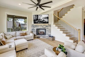 Interior - Dock + Views: Spacious Lake Sinclair Retreat (Milledgeville)
