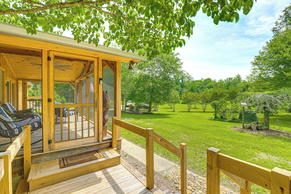 Serene Cabin w/ Pond & Creek on South Saluda River - Cedar Mountain, NC