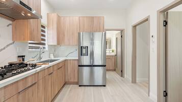 House | 2 bedrooms, Internet