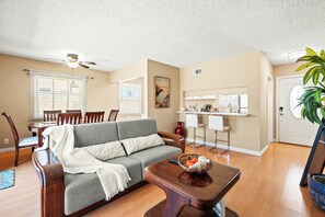 House | 4 bedrooms, Internet