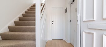 2 Bedroom House-free Parking