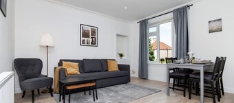 2 Bedroom House-free Parking