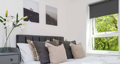 2bedroom Apartment-free Parking