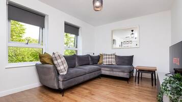 Apartment | 2 Schlafzimmer, Schreibtisch