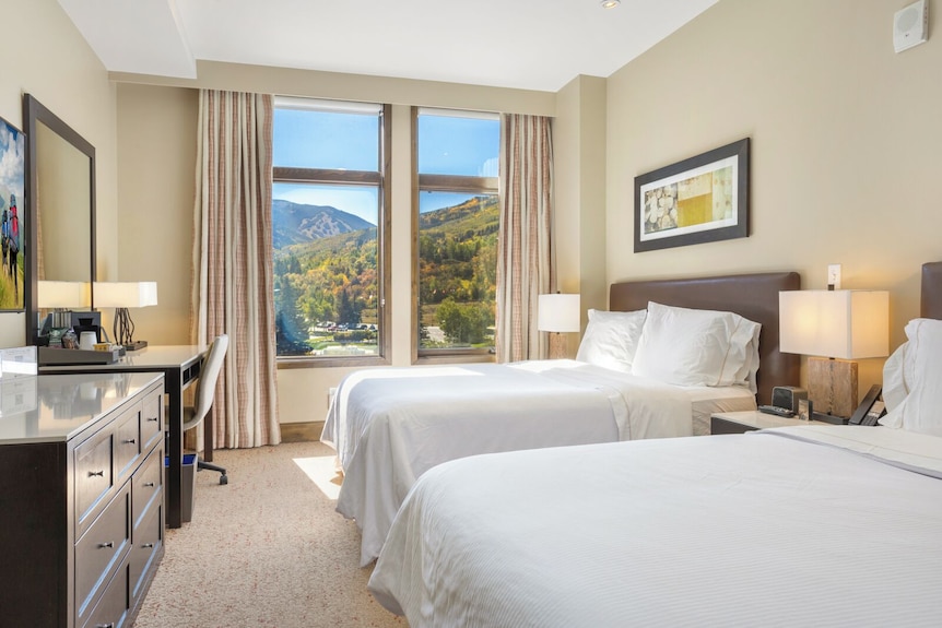 Riverfront Resort & Spa W Gondola | Wr421b - Edwards