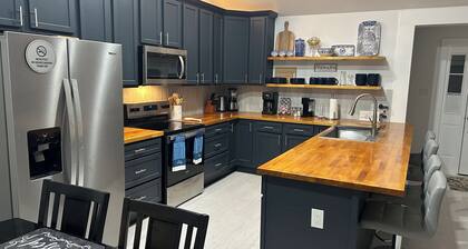 A Taste of Paradise
Spacious 4BR/3BA retreat with a private pool