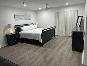 4 bedrooms, iron/ironing board, WiFi, bed sheets - A Taste of Paradise
Spacious 4BR/3BA retreat with a private pool (Foley)