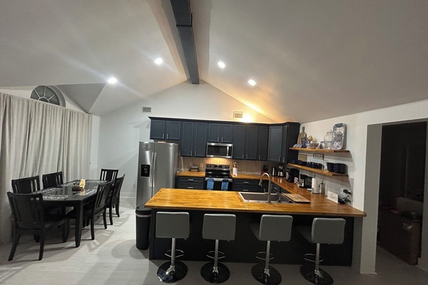 Microones, forn, placa de cuina i rentaplats