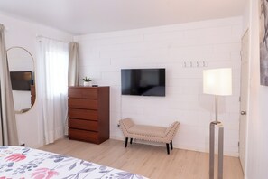 3 quartos, ferros/tábuas de passar roupa, Wi-Fi, roupa de cama