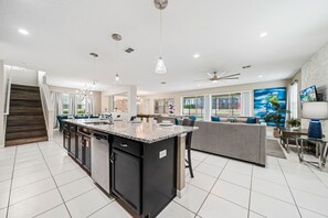 House (Multiple Bedrooms) | Property amenity
