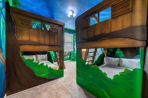 House (Multiple Bedrooms) | Property amenity